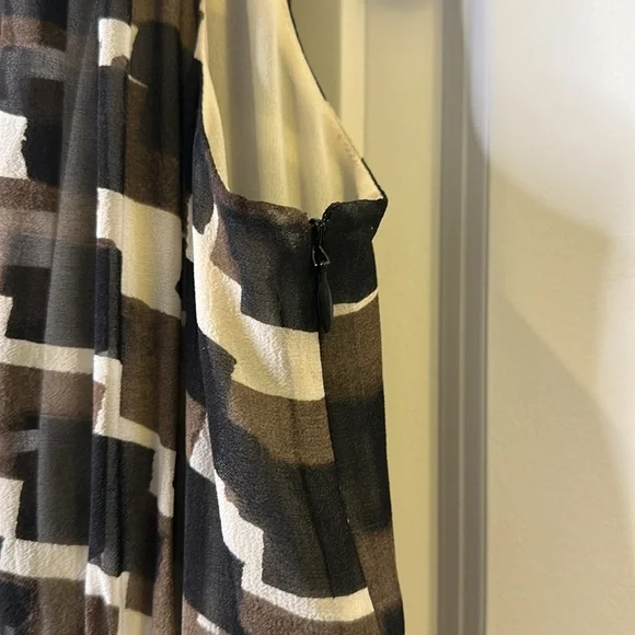 Banana Republic Dress | Size 6 - Picture 5 of 5